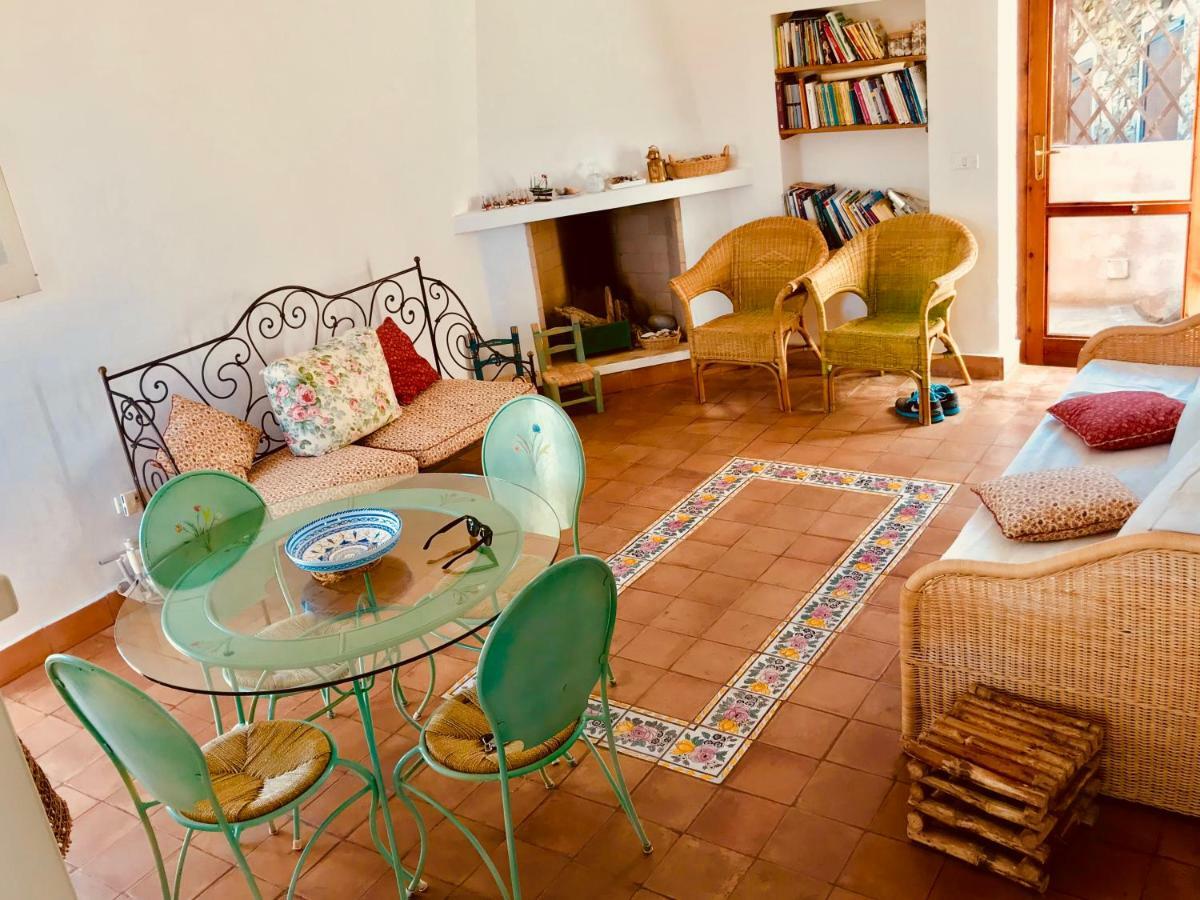 Appartamento Vista Mare - Amazing Sea View Apartment Stintino Buitenkant foto